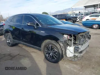 2021 Toyota Venza LE with VIN JTEAAAAH8MJ031018, listed as a IAAI auction lot 41492643 with 99,634 mi miles. Bid and sale history available at carsss.com. Image 1.