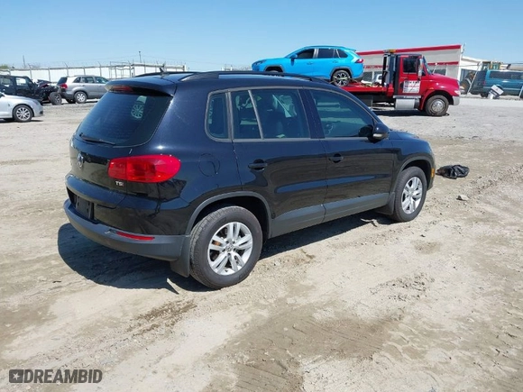 2016 Volkswagen Tiguan SEL with VIN WVGAV7AX6GW558562, listed as a IAAI auction lot 41877989 with 138,342 mi miles. Bid and sale history available at carsss.com. Image 4.