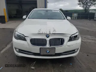2013 BMW 5 Series 528i xDrive z VIN WBAXH5C51DD106531, wystawiony jako Copart lot #57631545 z przebiegiem 133 926 mil mil oraz Szkoda całkowita • Salvage title. Historia ofert i sprzedaży dostępna na DreamBid. Obrazek 5.