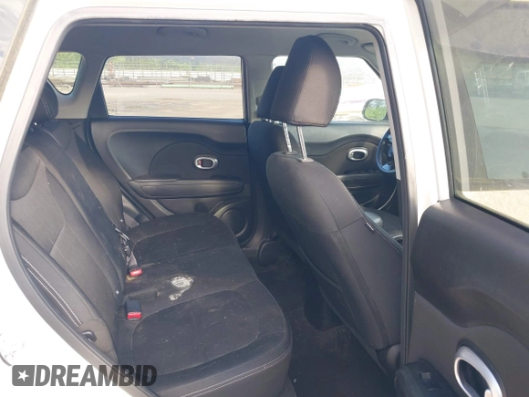 2014 Kia Soul with VIN KNDJN2A20E7011516, listed as a IAAI auction lot 42101150 with 118,288 mi miles. Bid and sale history available at carsss.com. Image 8.