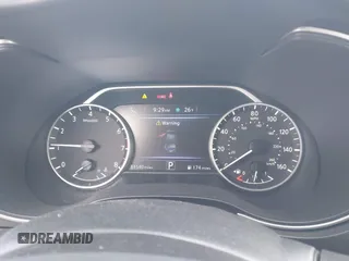 2018 Nissan Maxima SV with VIN 1N4AA6APXJC403697, listed as a IAAI auction lot 41391925 with 81,540 mi miles. Bid and sale history available at carsss.com. Image 7.