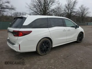 2025 Honda Odyssey Sport-L with VIN 5FNRL6H76SB001743, listed as a Copart auction lot 43417425 with 4,461 mi miles and Salvage Title. Bid and sale history available at carsss.com. Image 3.