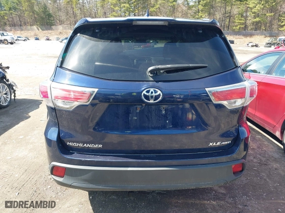 2014 Toyota Highlander XLE with VIN 5TDJKRFH2ES009559, listed as a IAAI auction lot 41913766 with 175,290 mi miles. Bid and sale history available at carsss.com. Image 15.