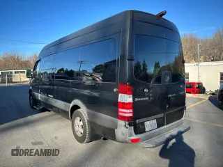 2012 Mercedes-Benz Sprinter Passenger with VIN WDZPE8CCXC5695938, listed as a Copart auction lot 81226454 with Not Provided miles and Clean Title. Bid and sale history available at carsss.com. Image 2.