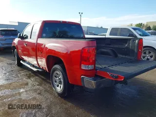 2007 GMC Sierra 1500 SLE1 with VIN 2GTEC19C671592633, listed as a IAAI auction lot 42030570 with 183,121 mi miles and . Bid and sale history available at DreamBid. Image 3.