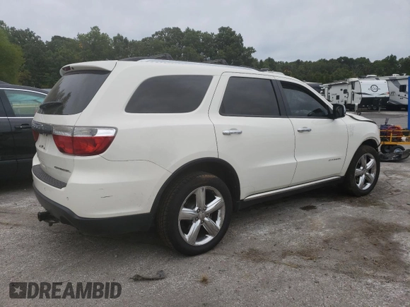 2011 Dodge Durango Citadel with VIN 1D4RD5GG4BC711295, listed as a Copart auction lot 71058884 with 208,639 mi miles and Salvage title. Bid and sale history available at DreamBid. Image 3.