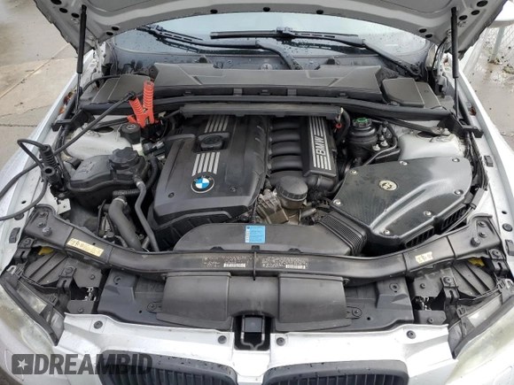 2009 BMW 3 Series 328i with VIN WBAWV13579P122218, listed as a Copart auction lot 41417735 with 89,963 mi miles and Salvage title. Bid and sale history available at DreamBid. Image 11.