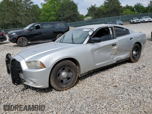 2013 Dodge Charger Police z VIN 2C3CDXAT8DH565427, wystawiony jako Copart lot #59756855 z przebiegiem Nie podano mil oraz Szkoda całkowita • Salvage title. Historia ofert i sprzedaży dostępna na DreamBid. Obrazek 1.