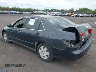 2005 Honda Accord LX z VIN 1HGCM56485A095449, wystawiony jako IAAI lot #42356520 z przebiegiem 231 909 mil mil oraz . Historia ofert i sprzedaży dostępna na DreamBid. Obrazek 3.