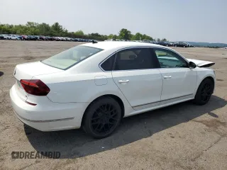 2017 Volkswagen Passat SE z VIN 1VWGT7A37HC032927, wystawiony jako Copart lot #60321125 z przebiegiem 208 231 mil mil oraz Szkoda całkowita • Salvage title. Historia ofert i sprzedaży dostępna na DreamBid. Obrazek 3.