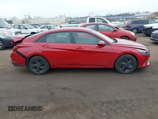 2023 Hyundai Elantra Blue z VIN KMHLM4AJ1PU055183, wystawiony jako IAAI lot #41728183 z przebiegiem 45 058 mil mil oraz . Historia ofert i sprzedaży dostępna na DreamBid. Obrazek 13.