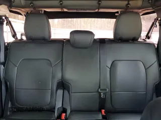 2023 Ford Bronco z VIN 1FMDE5BH0PLB30495, wystawiony jako Copart lot #51380065 z przebiegiem 18 156 mil mil oraz Szkoda całkowita • Salvage title. Historia ofert i sprzedaży dostępna na DreamBid. Obrazek 10.