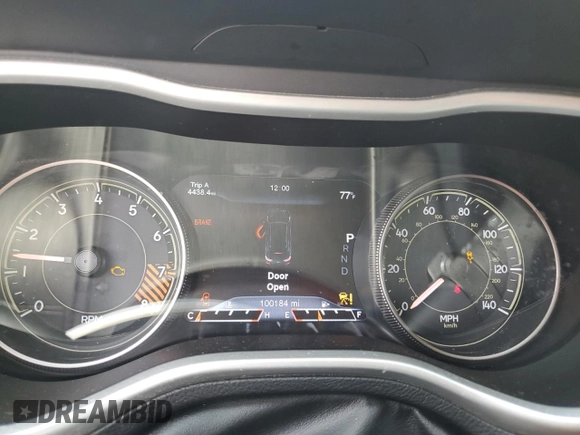2014 Jeep Cherokee Trailhawk z VIN 1C4PJMBS4EW156550, wystawiony jako Copart lot #56870165 z przebiegiem 100 184 mil mil oraz Szkoda całkowita • Salvage title. Historia ofert i sprzedaży dostępna na DreamBid. Obrazek 9.