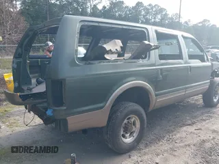 2005 Ford Excursion Eddie Bauer z VIN 1FMSU45P05ED43696, wystawiony jako IAAI lot #41674430 z przebiegiem Nie podano mil oraz . Historia ofert i sprzedaży dostępna na DreamBid. Obrazek 4.
