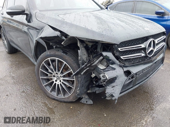 2017 Mercedes-Benz GLC with VIN WDC0G4JB6HV006073, listed as a IAAI auction lot 41512507 with 84,215 mi miles. Bid and sale history available at carsss.com. Image 6.