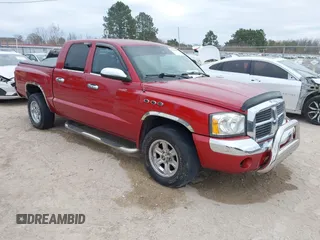 2006 Dodge Dakota SLT with VIN 1D7HE48K26S511004, listed as a IAAI auction lot 41344188 with 208,273 mi miles. Bid and sale history available at carsss.com. Image 1.