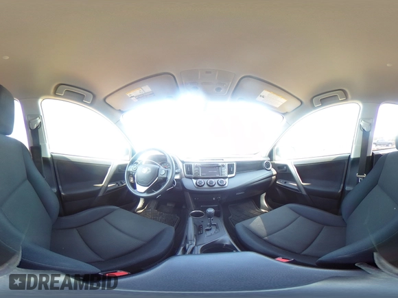 2015 Toyota RAV4 LE z VIN JTMBFREV8FD138497, wystawiony jako Copart lot #60345825 z przebiegiem 62 188 mil mil oraz Szkoda całkowita • Salvage title. Historia ofert i sprzedaży dostępna na DreamBid. Obrazek 14.