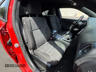 2020 Dodge Charger SXT z VIN 2C3CDXBG1LH121810, wystawiony jako Copart lot #62026425 z przebiegiem 66 439 mil mil oraz Czysty tytuł • Clean title. Historia ofert i sprzedaży dostępna na DreamBid. Obrazek 5.