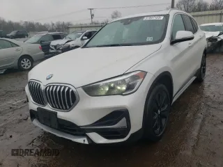 2020 BMW X1 xDrive28i with VIN WBXJG9C00L5P50833, listed as a Copart auction lot 37547123 with 37,039 mi miles. Bid and sale history available at carsss.com. Image 1.