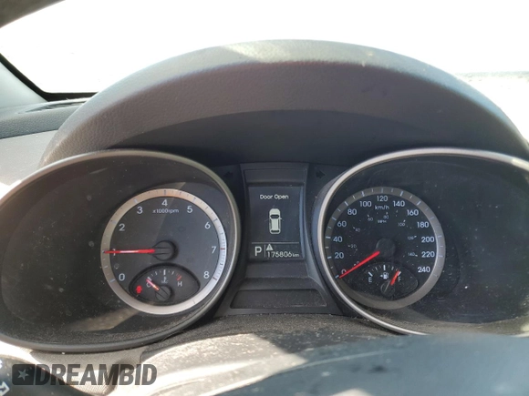 2013 Hyundai Santa Fe Sport z VIN 5XYZU3LBXDG027071, wystawiony jako Copart lot #48201715 z przebiegiem 175 806 mil mil oraz Szkoda całkowita • Salvage title. Historia ofert i sprzedaży dostępna na DreamBid. Obrazek 9.