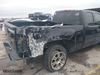2007 Chevrolet Silverado 1500 Work Truck with VIN 1GCEC19C67Z509399, listed as a IAAI auction lot 41265865 with 324,438 mi miles. Bid and sale history available at carsss.com. Image 21.