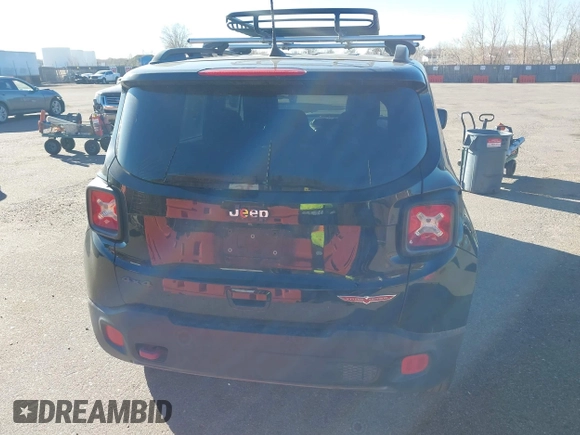 2018 Jeep Renegade Trailhawk with VIN ZACCJBCB4JPJ00887, listed as a IAAI auction lot 40981104 with 99,983 mi miles. Bid and sale history available at carsss.com. Image 16.