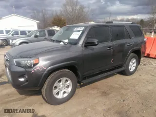 2020 Toyota 4Runner SR5 with VIN JTEBU5JR6L5782542, listed as a IAAI auction lot 41723461 with 102,704 mi miles. Bid and sale history available at carsss.com. Image 2.