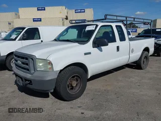 2005 Ford Super Duty F-250 XL with VIN 1FTSX20515EB09203, listed as a IAAI auction lot 41849426 with 179,296 mi miles. Bid and sale history available at carsss.com. Image 2.