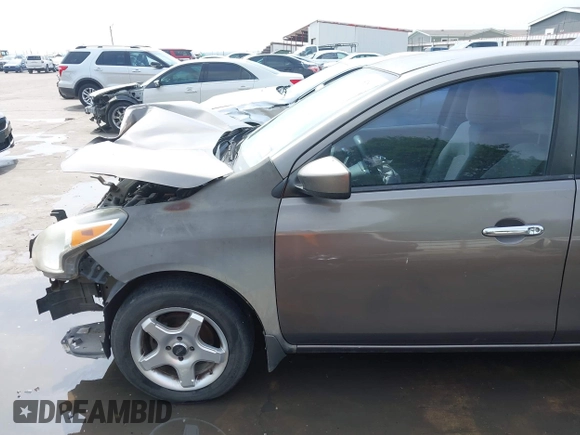2015 Nissan Versa SV with VIN 3N1CN7APXFL830101, listed as a IAAI auction lot 41952806 with 144,354 mi miles. Bid and sale history available at carsss.com. Image 18.