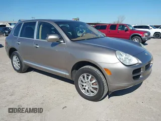2005 Porsche Cayenne with VIN WP1AA29P75LA24751, listed as a IAAI auction lot 41837622 with 138,912 mi miles. Bid and sale history available at carsss.com. Image 1.