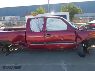 2006 Chevrolet Silverado 1500 LT1 with VIN 2GCEC19T061307830, listed as a IAAI auction lot 41686565 with 1 mi miles. Bid and sale history available at carsss.com. Image 6.