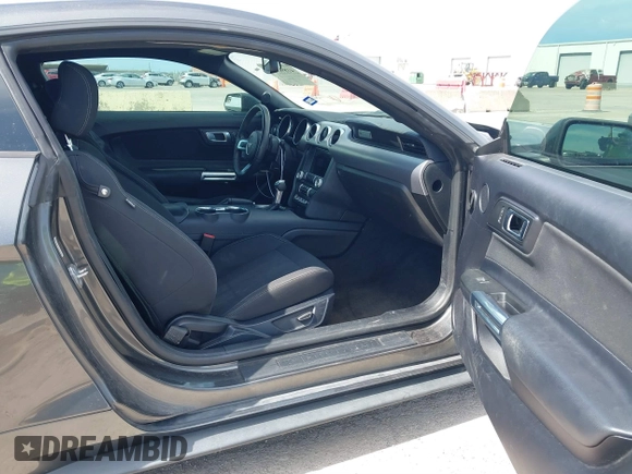 2018 Ford Mustang EcoBoost with VIN 1FA6P8TH5J5176543, listed as a IAAI auction lot 41896199 with 116,984 mi miles and . Bid and sale history available at carsss.com. Image 5.