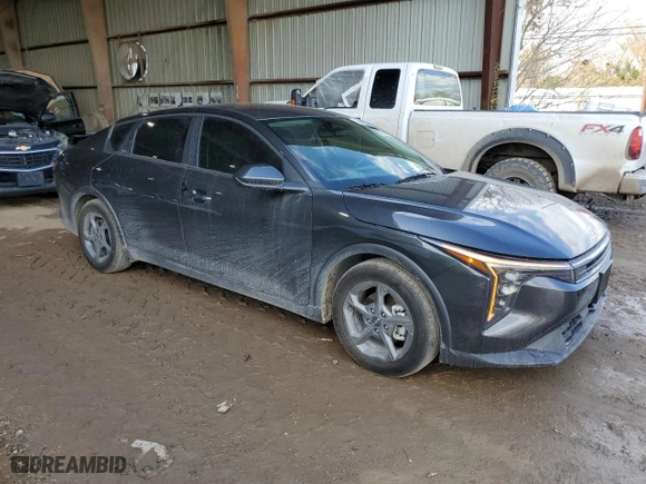 2025 Kia K4 LXS with VIN 3KPFT4DE0SE014148, listed as a Copart auction lot 84668554 with 2,264 mi miles and Salvage Title. Bid and sale history available at carsss.com. Image 4.