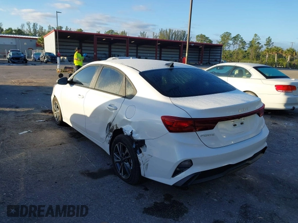2024 Kia Forte LXS with VIN 3KPF24AD9RE775818, listed as a IAAI auction lot 41254335 with 3,013 mi miles and . Bid and sale history available at DreamBid. Image 12.