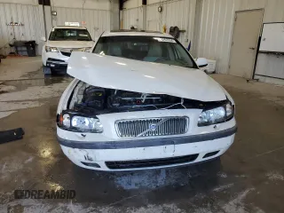 2001 Volvo V70 with VIN YV1SW61R112091223, listed as a Copart auction lot 73763734 with 0 mi miles and Non Repairable. Bid and sale history available at carsss.com. Image 5.