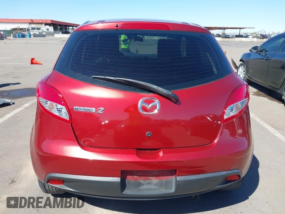 2014 Mazda 2 Sport with VIN JM1DE1KZ5E0172309, listed as a IAAI auction lot 41811709 with 111,622 mi miles. Bid and sale history available at carsss.com. Image 17.