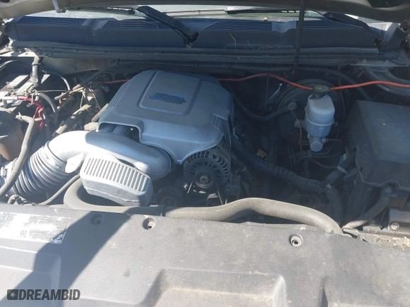 2010 Chevrolet Silverado 1500 LT with VIN 3GCRCSE04AG106550, listed as a IAAI auction lot 41917311 with 319,582 mi miles. Bid and sale history available at carsss.com. Image 10.
