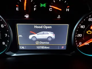 2019 Chevrolet Equinox Premier z VIN 2GNAXPEX2K6151230, wystawiony jako Copart lot #82354794 z przebiegiem 107 854 mil mil oraz Szkoda całkowita • Salvage title. Historia ofert i sprzedaży dostępna na DreamBid. Obrazek 9.