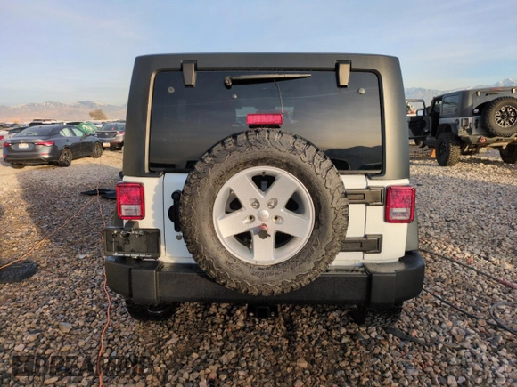 2018 Jeep Wrangler JK Unlimited Sport S with VIN 1C4BJWDG6JL890665, listed as a Copart auction lot 83833854 with 23,390 mi miles and Salvage Title. Bid and sale history available at carsss.com. Image 6.