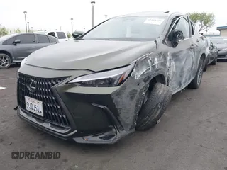 2024 Lexus NX 350h Premium z VIN JTJGKCEZ1R2023707, wystawiony jako IAAI lot #42153729 z przebiegiem 15 285 mil mil oraz . Historia ofert i sprzedaży dostępna na DreamBid. Obrazek 2.
