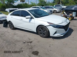 2022 Hyundai Elantra SEL with VIN 5NPLM4AG5NH067787, listed as a IAAI auction lot 41804677 with 93,276 mi miles and . Bid and sale history available at carsss.com. Image 1.
