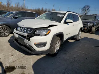 2018 Jeep Compass Latitude with VIN 3C4NJDBB5JT401315, listed as a Copart auction lot 42822284 with 56,892 mi miles and Salvage Title. Bid and sale history available at carsss.com. Image 1.