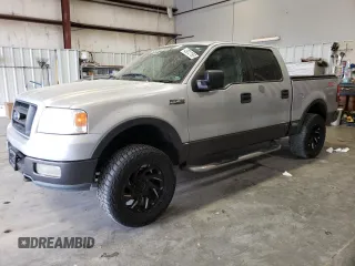 2005 Ford F-150 XLT with VIN 1FTPW14585KD49122, listed as a Copart auction lot 49312163 with 197,995 mi miles and Salvage Title. Bid and sale history available at carsss.com. Image 1.