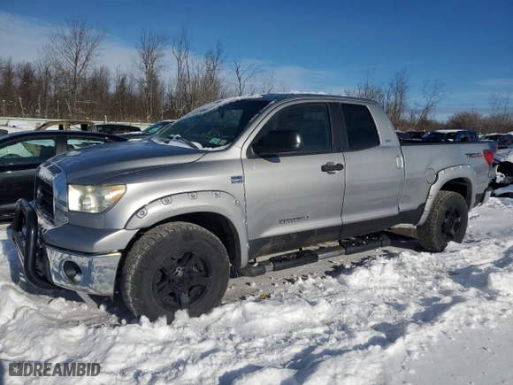 2007 Toyota Tundra SR5 with VIN 5TBBT54197S455591, listed as a Copart auction lot 42694055 with 177,963 mi miles and Non Repairable. Bid and sale history available at carsss.com. Image 1.