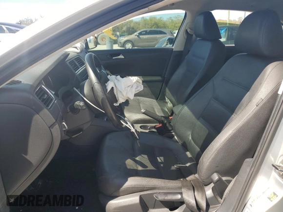 2012 Volkswagen Jetta SE с VIN 3VWDX7AJXCM129228, выставлен на аукционе Copart как лот 47146635 с пробегом 146 329 миль миль и Списание • Salvage title. История ставок и продаж доступна на DreamBid. Изображение 7.