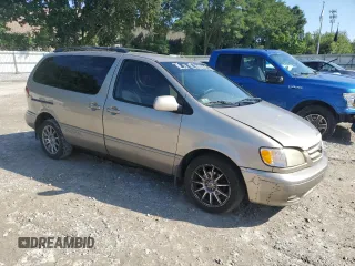 2003 Toyota Sienna LE with VIN 4T3ZF13C53U535150, listed as a Copart auction lot 66177434 with 210,451 mi miles and Clean Title. Bid and sale history available at carsss.com. Image 4.