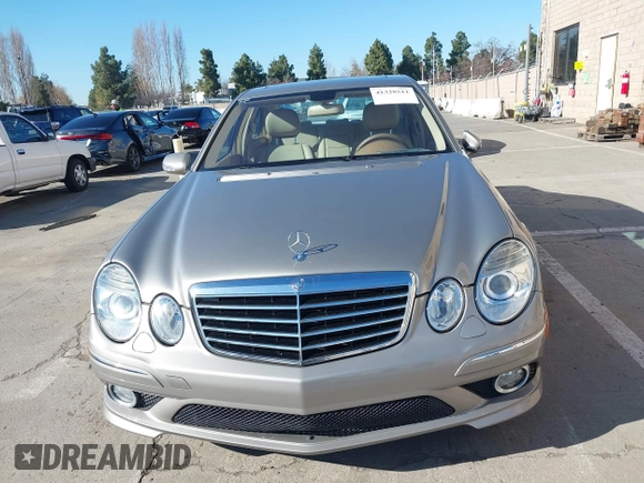 2009 Mercedes-Benz E 350 Luxury with VIN WDBUF56X19B407911, listed as a IAAI auction lot 41328511 with 25,015 mi miles and . Bid and sale history available at carsss.com. Image 12.