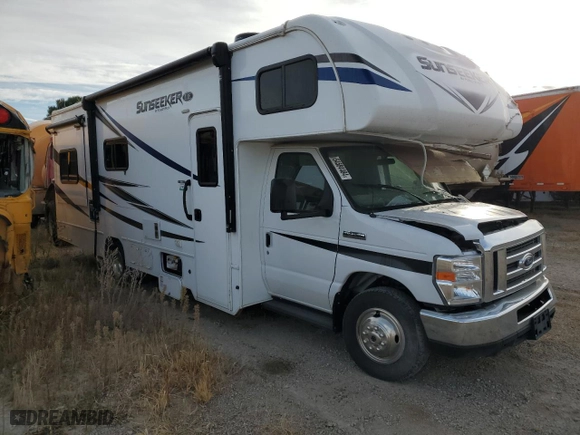 2019 Ford Econoline Commercial Cutaway with VIN 1FDXE4FS8KDC59052, listed as a Copart auction lot 54584484 with NaN miles and Salvage Title. Bid and sale history available at carsss.com. Image 1.
