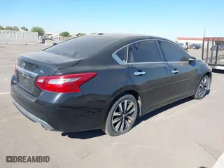2018 Nissan Altima 2.5 SL with VIN 1N4AL3AP8JC187356, listed as a IAAI auction lot 40610711 with 98,662 mi miles. Bid and sale history available at carsss.com. Image 4.