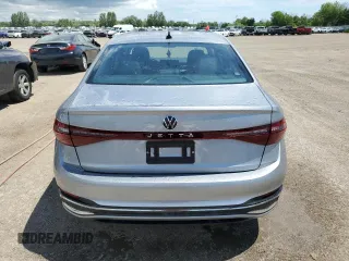 2025 Volkswagen Jetta SEL с VIN 3VWGX7BU8SM069177, выставлен на аукционе Copart как лот 62749625 с пробегом 5 587 миль миль и Списание • Salvage title. История ставок и продаж доступна на DreamBid. Изображение 6.
